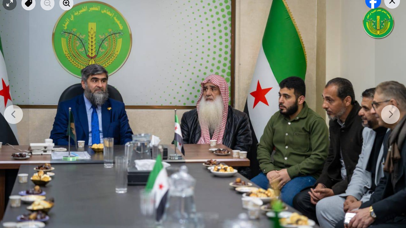 من استقبال المهنّئين بعيد الفطر المبارك 🌙✨